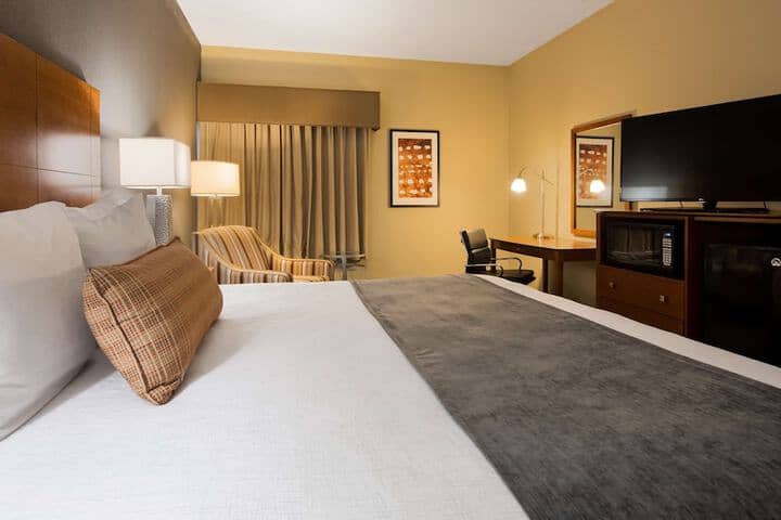 Room 9 of 23