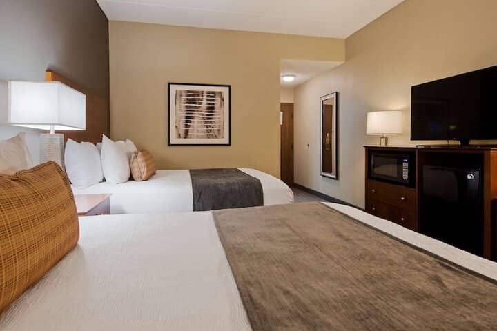 Room 13 of 23